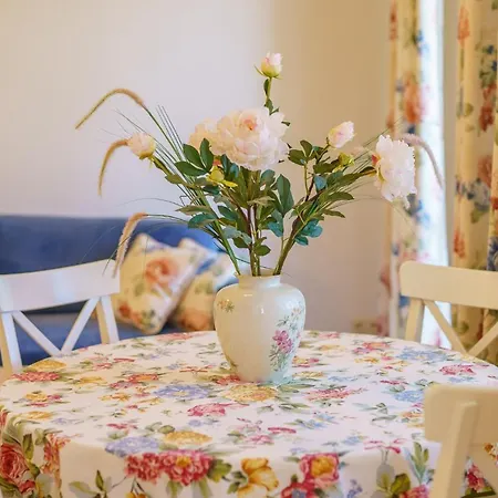 Rent Like - Willa Perla 8 Apartment *